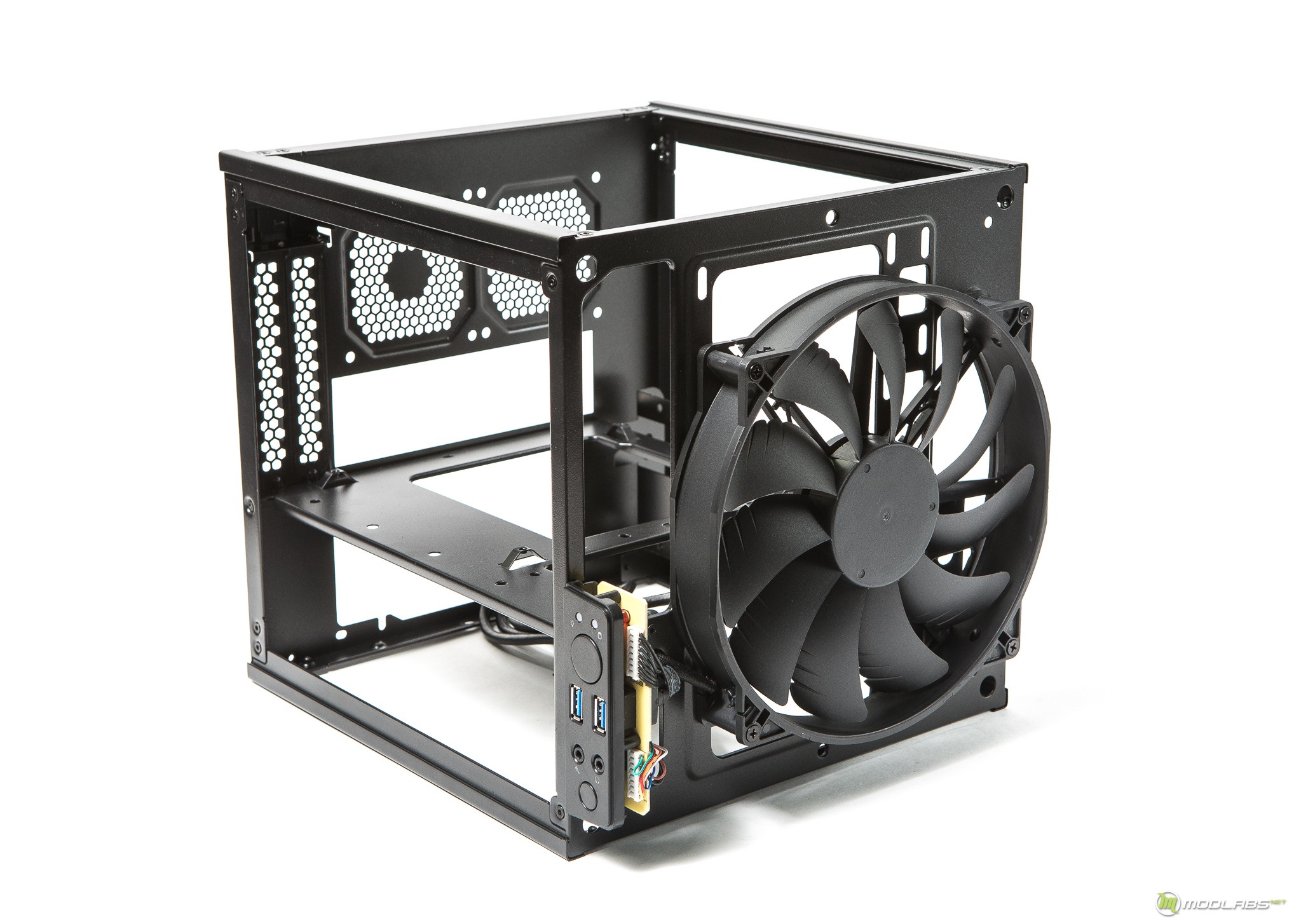 V 1. Thermaltake Core v1 CA-1b8-00s1wn-00. Thermaltake Core v1 Snow. Thermaltake Core v1. Корпус MINIITX Thermaltake Core v1 Snow, desktop, без БП, белый.