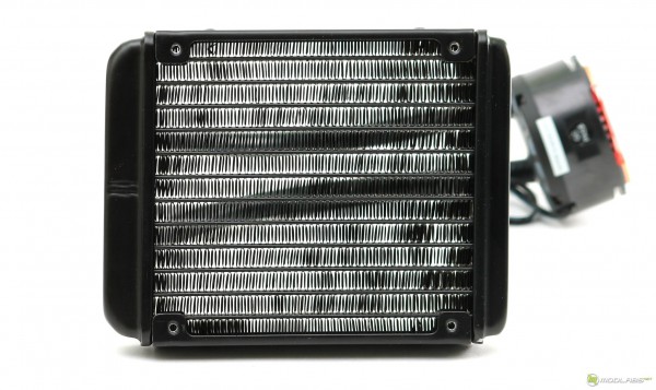 ID-Cooling FrostFlow 120L