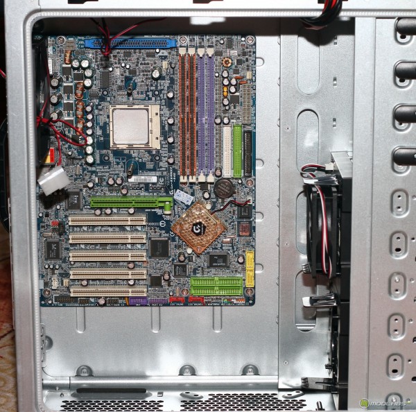 Корпуса Zalman MS1000-HS2