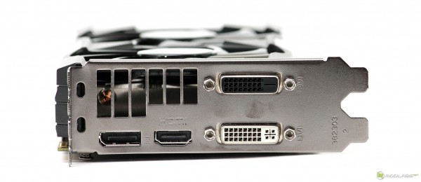 SAPPHIRE NITRO R7 370 4G D5