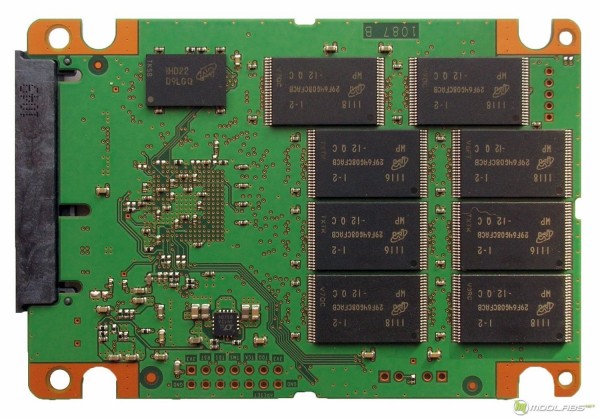 Crucial m4 128Gb - PCB - back