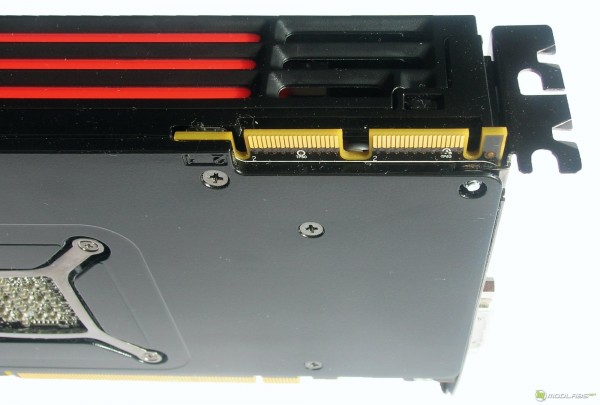 Sapphire Radeon HD6950 - bios switch and crossfire connectors