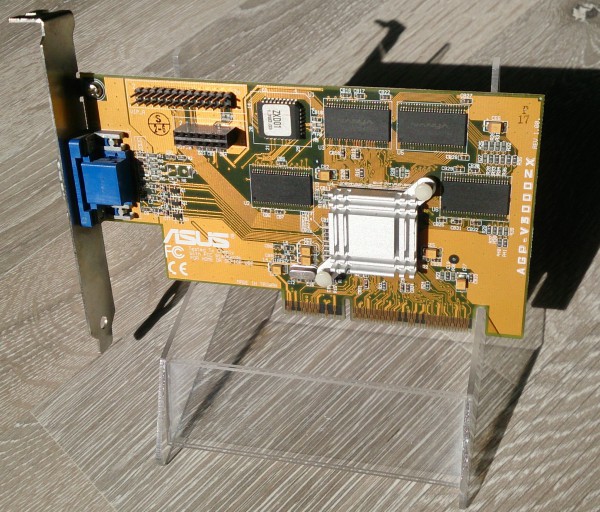 10 ASUS V3000ZX 8Mb
