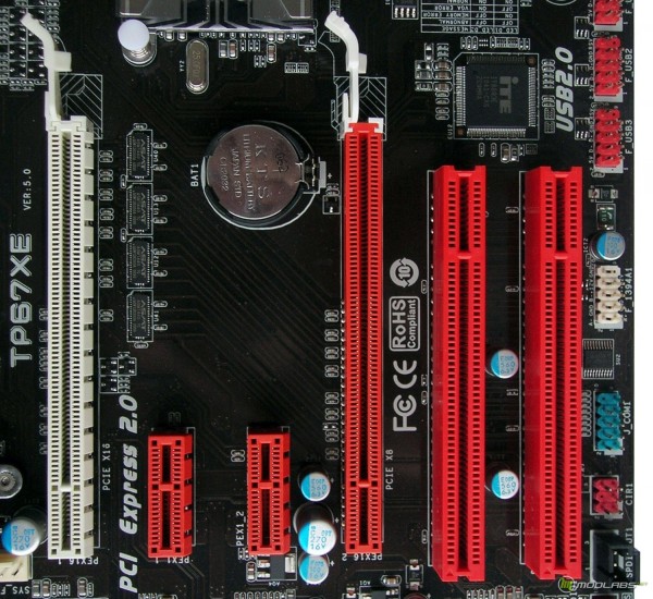 Biostar TP67XE - слоты расширения PCI и PCI-E