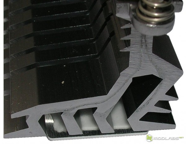 Biostar TP67XE - Mosfet Heatsink (left) - side