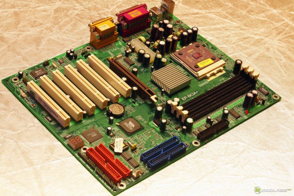 Материнская плата Epox 8K3A+