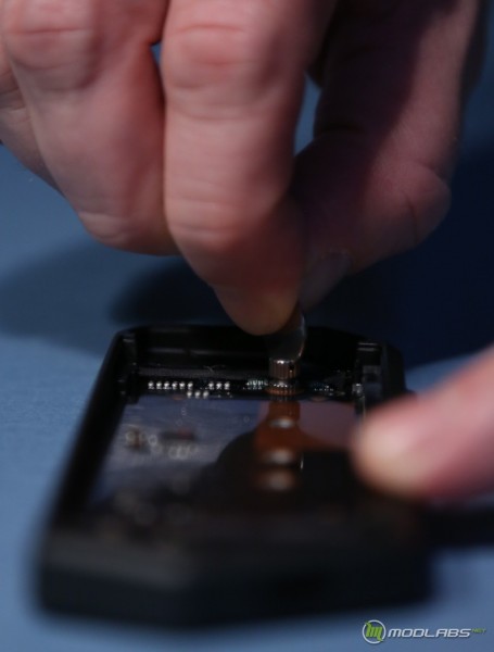 ASUS ARION install SSD - 2