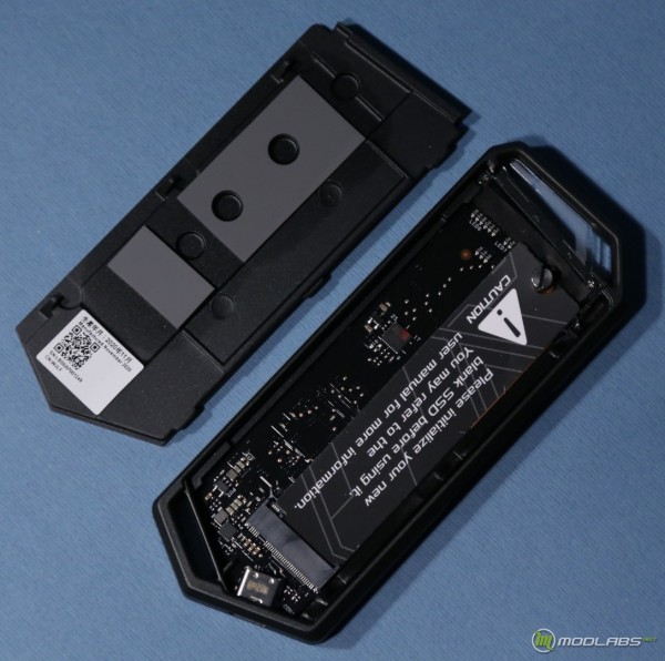 ASUS ARION opened