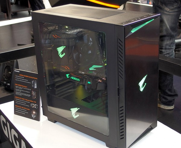 Gigabyte Aorus ATC700