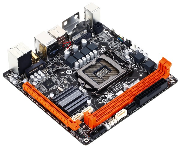 Gigabyte B85N-Phoenix