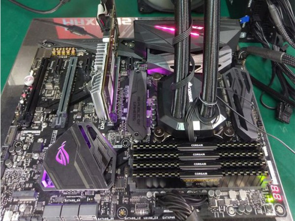 Corsair Vengeance LPX 32GB DDR4-4333