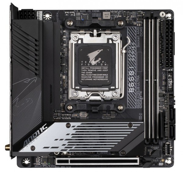 Gigabyte B650I AORUS Ultra